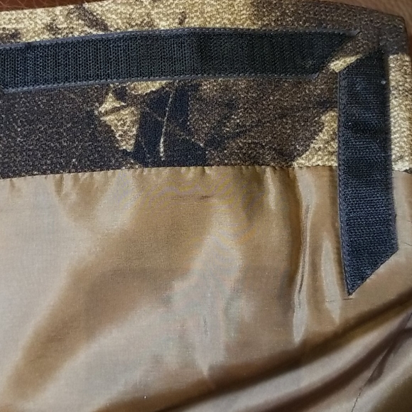 Moschino Leaf Pattern Wool Wrap Skirt - Picture 10 of 13